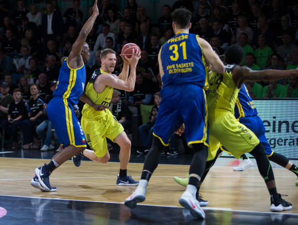 现出了极强 现出了极强