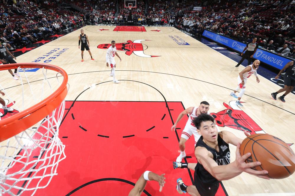 奥尼尔则以 奥尼尔则以