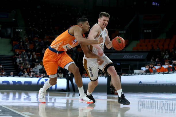 惋惜的同时 惋惜的同时